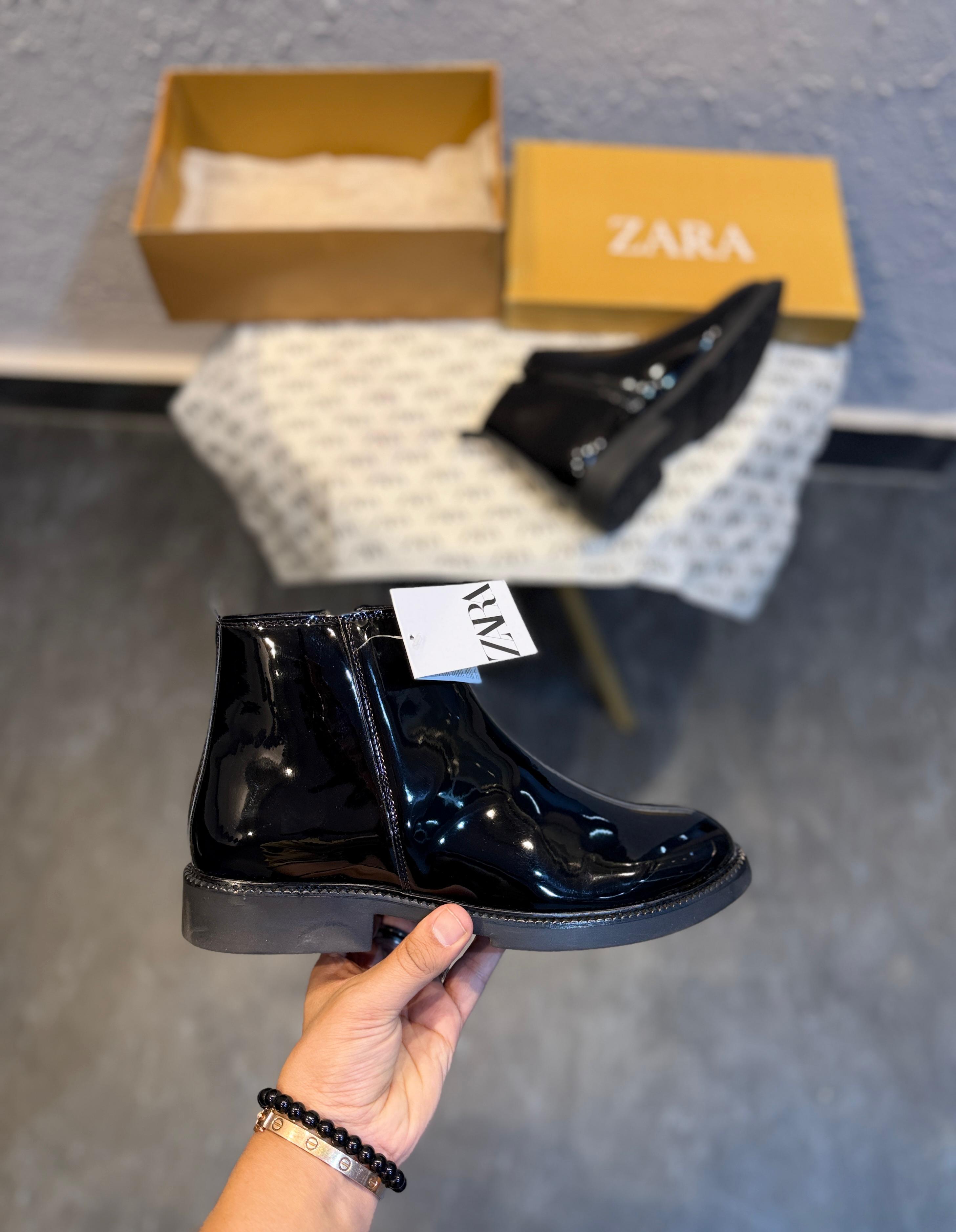Zara Patent Zip Boots🖤🖤